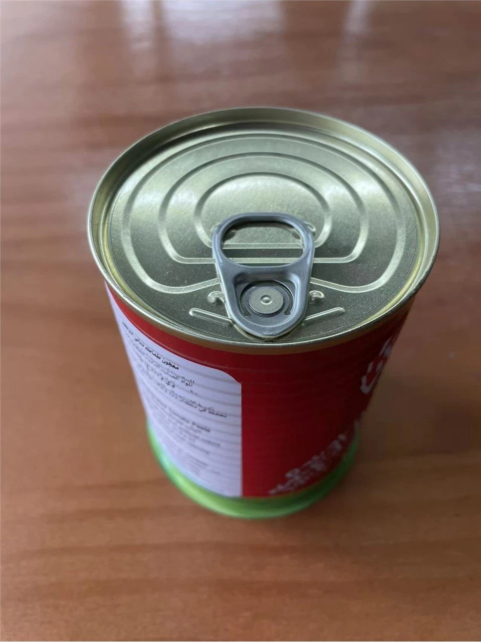 Tredelad lättöppnad burk